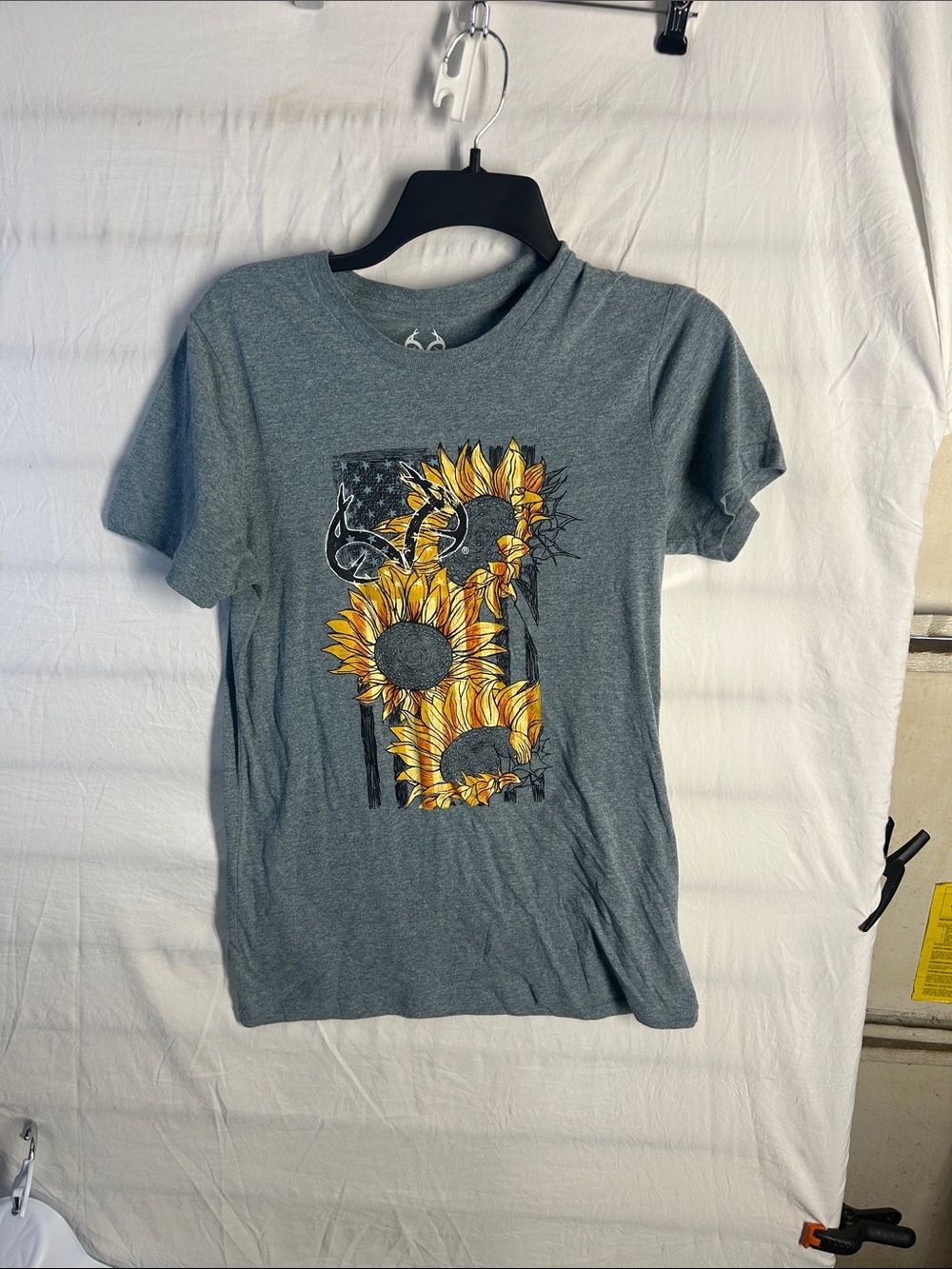 Realtree Gray Tee with Yellow Sunflower Graphic